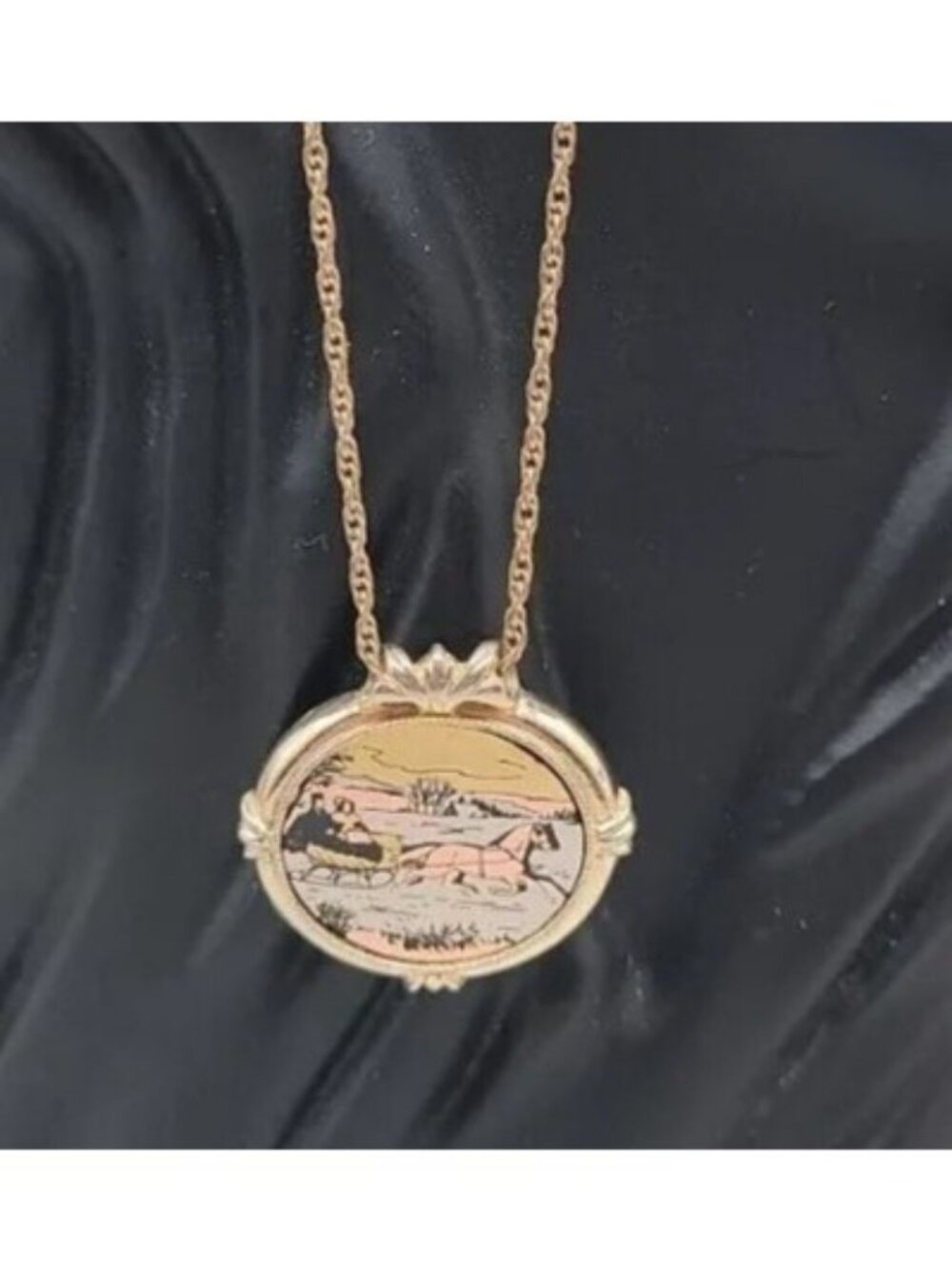 Vintage 1982 Avon Country Christmas Pendant Necklace 18" Gold Tone Chain - Picture 8 of 11